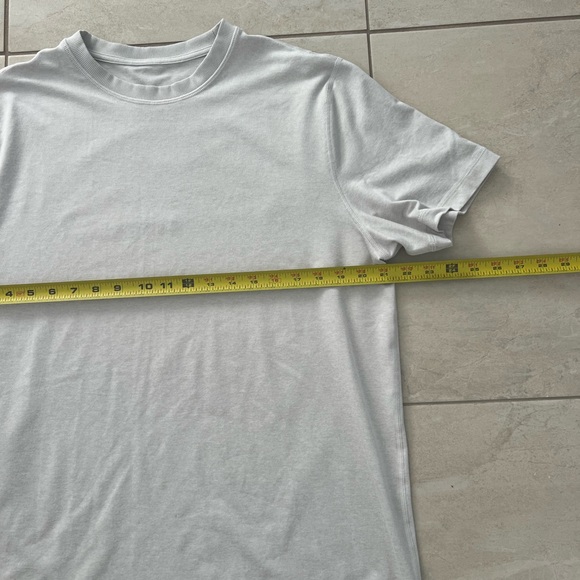 Vuori Men’s strato tech T-shirt size xl  beige - Picture 8 of 10